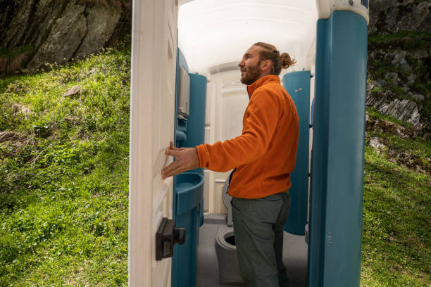 Best Portable restroom trailer rental  in Wolfhurst, OH